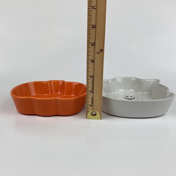 Michael’s Stoneware Ghost & Pumpkin Baking Dishes set of 2 6” - Picture 14 of 15